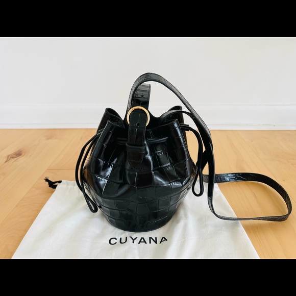 Cuyana Handbags - NEW W/ DUSTBAG | Cuyana Mini Drawstring Bucket Bag - Black Croc